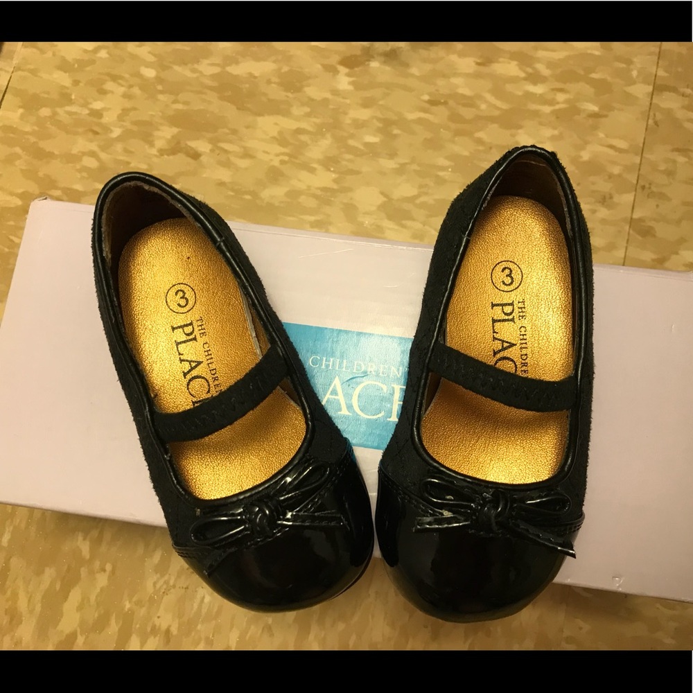 The Children’s Place Black Ballet Flats for Girls, size 3